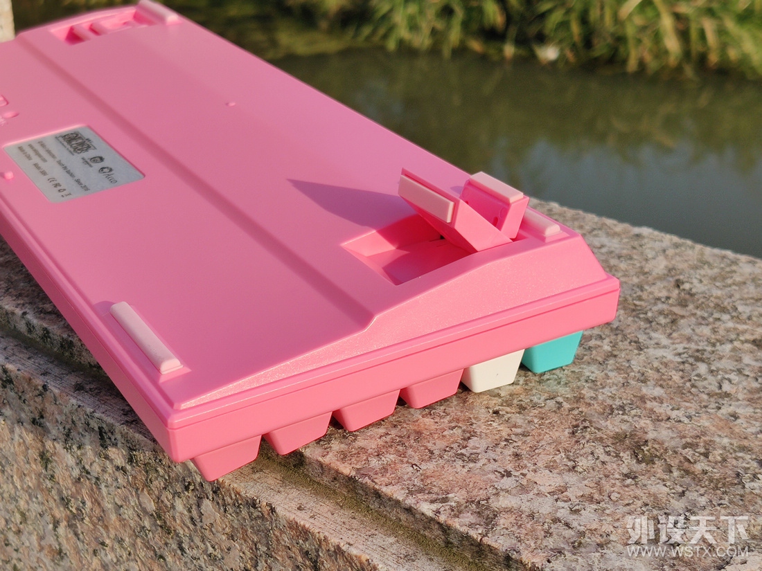 �ػ�ʱ������Ʒ��·�ߡ���AKKO �ǰ�3084˫ģ��е����ʹ������