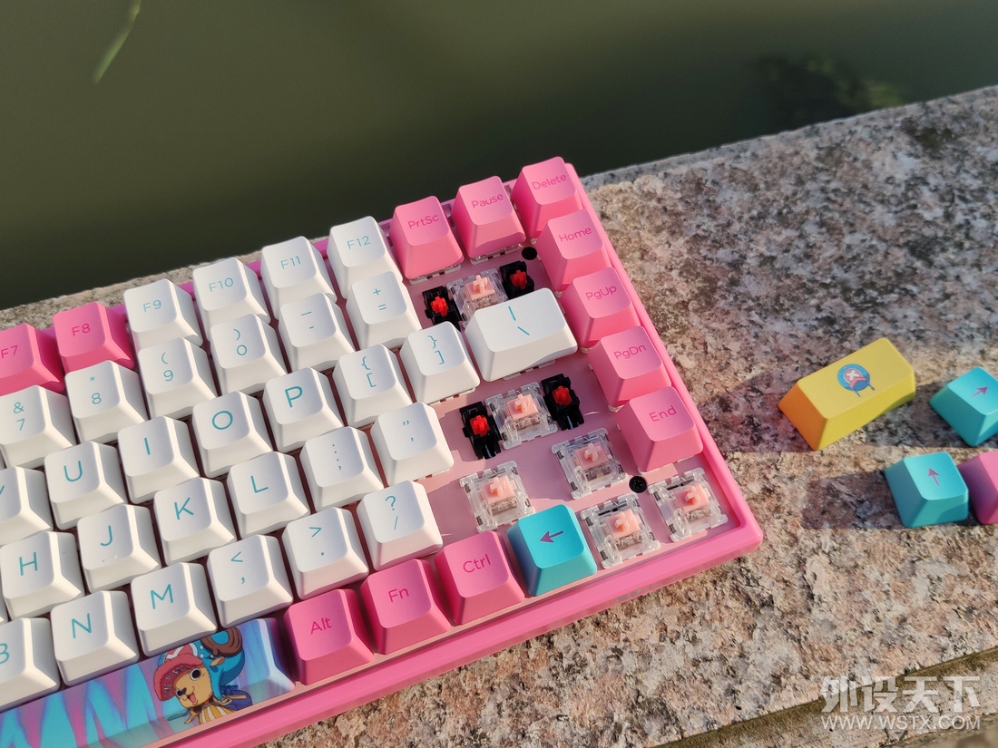 �ػ�ʱ������Ʒ��·�ߡ���AKKO �ǰ�3084˫ģ��е����ʹ������