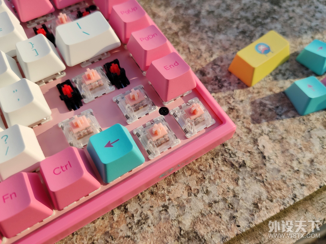 �ػ�ʱ������Ʒ��·�ߡ���AKKO �ǰ�3084˫ģ��е����ʹ������