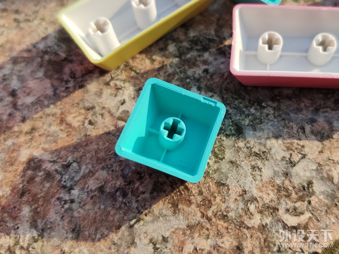 �ػ�ʱ������Ʒ��·�ߡ���AKKO �ǰ�3084˫ģ��е����ʹ������