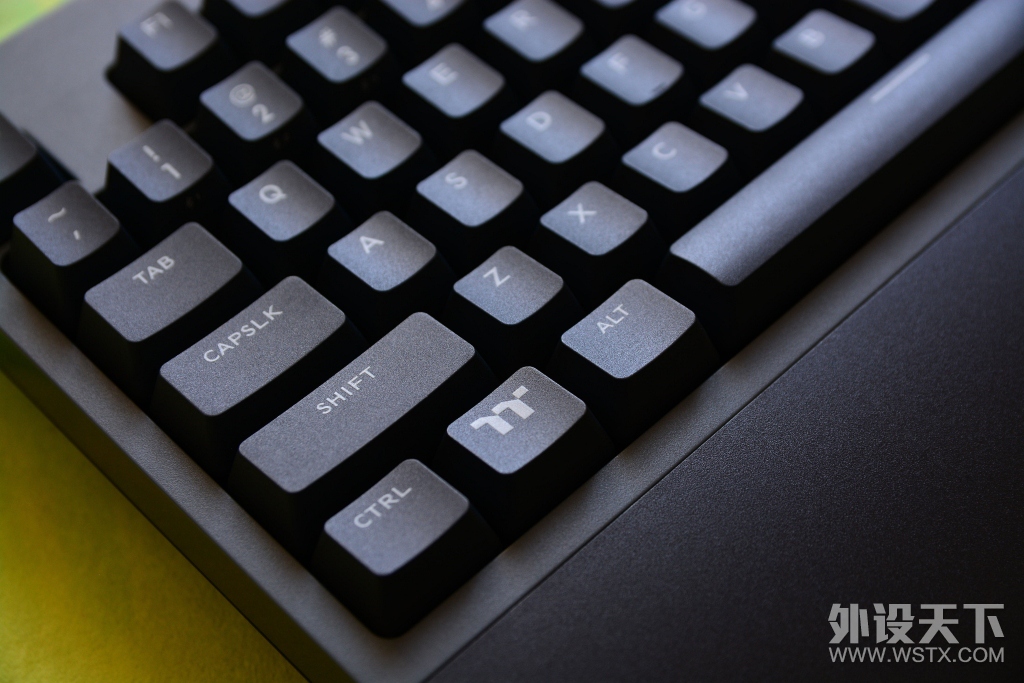 ޾ĸо-Thermaltake G821мģ߻е׷