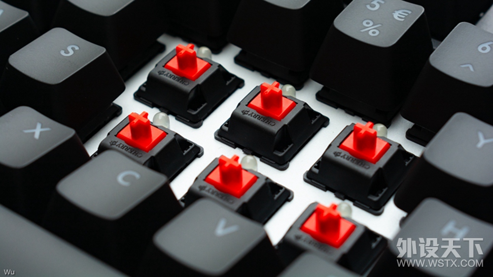 �����ǰ���ϲ���ġ�ǹ����������������ǹ�콢108 V2����