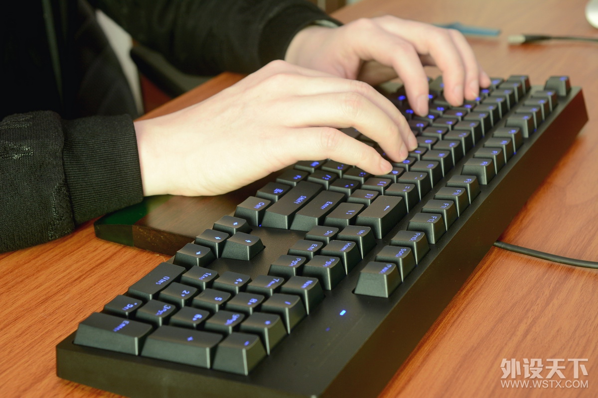 һ��ȫ��SR����CHERRY�����ż���е�װ�V808����