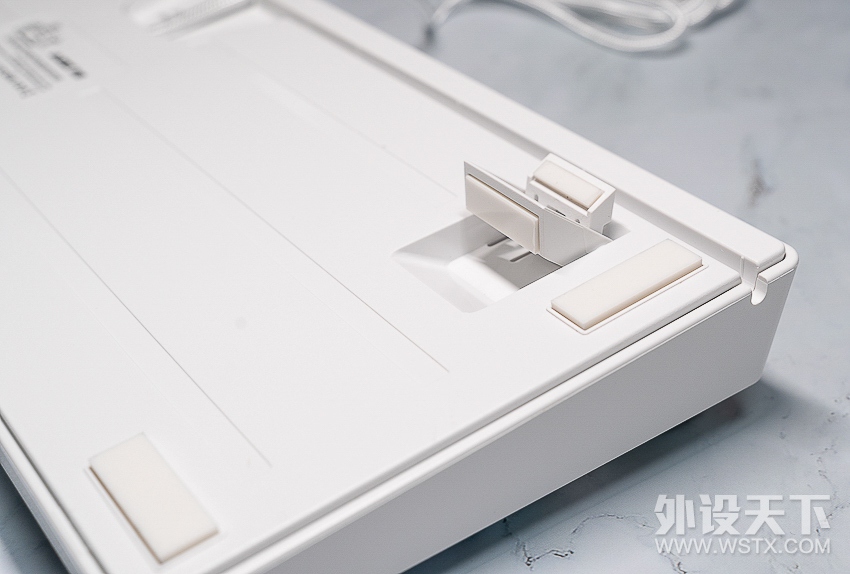 �����ѵ�ˮ��������Ϯ�ˡ�AJAZZ�ھ������е����