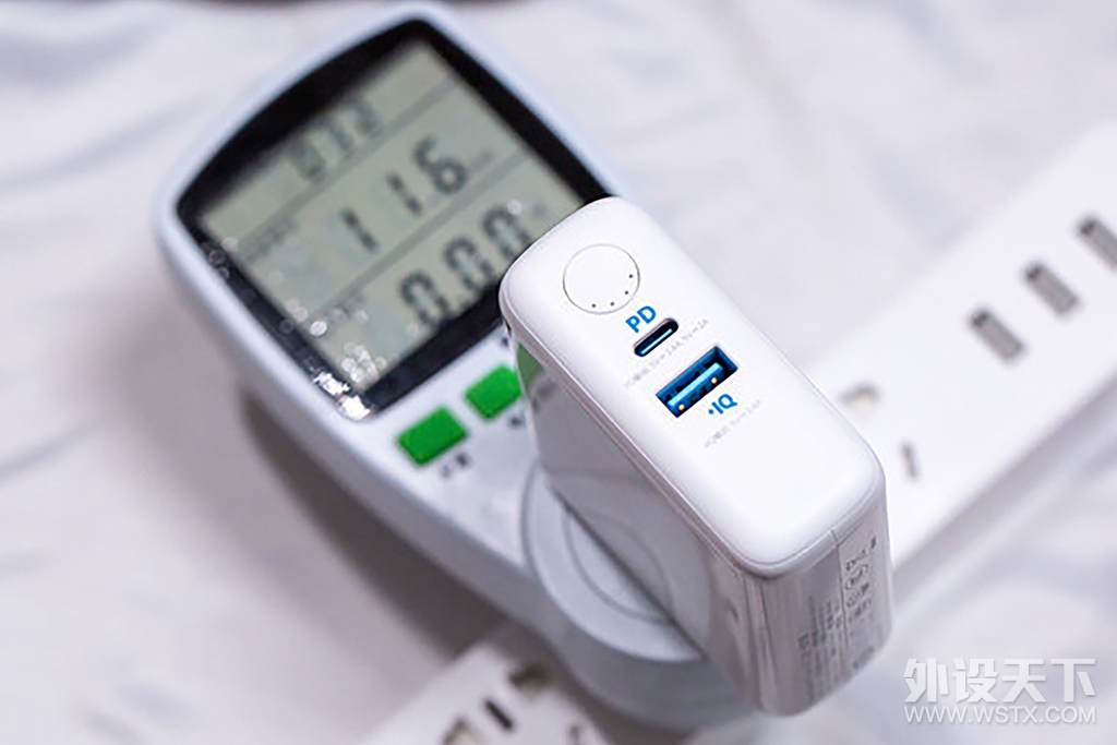 Anker䳬䣺18W PD籦
