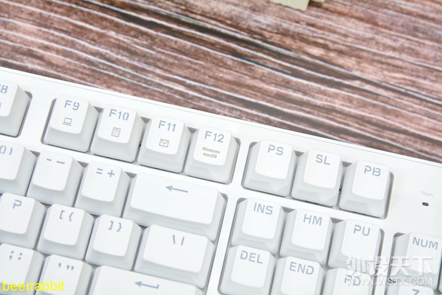 �ף����������� �װ�MT710�칫�����е��������