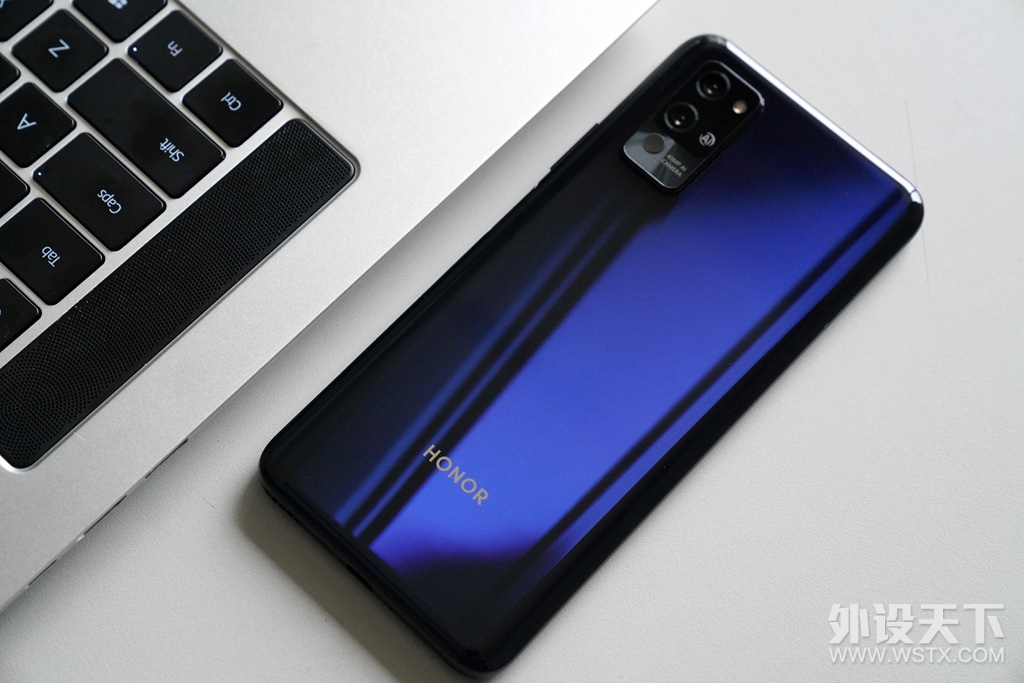 ��ҫPlay4 Pro������һ����֪��֪�ȡ���5G�ֻ�