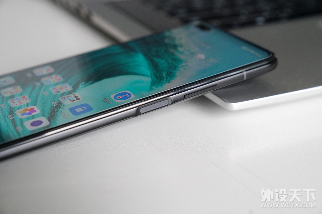 ��ҫPlay4 Pro������һ����֪��֪�ȡ���5G�ֻ�