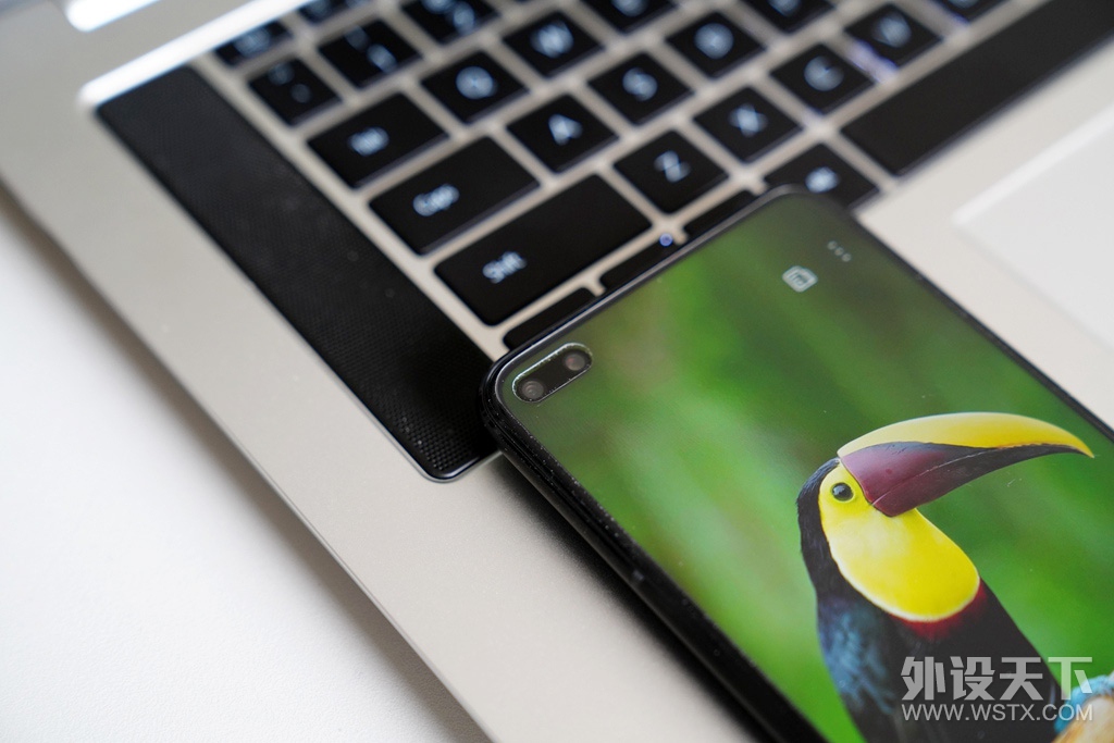 ��ҫPlay4 Pro������һ����֪��֪�ȡ���5G�ֻ�