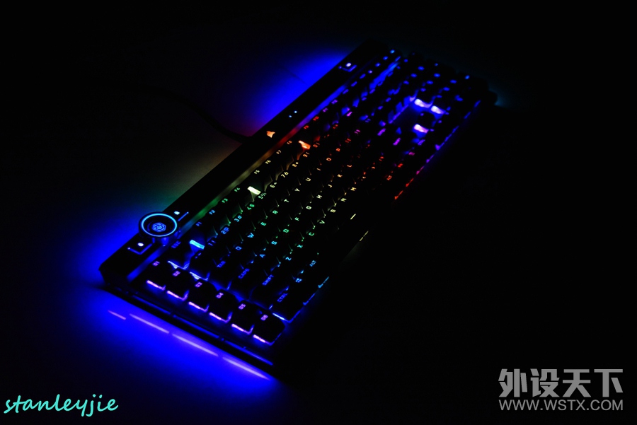 ùļ  K100 RGB е