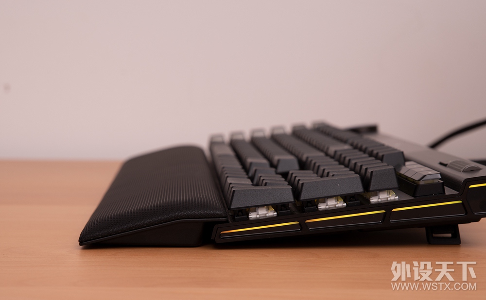 ˷, ﷫ǰ, Corsair K100ó