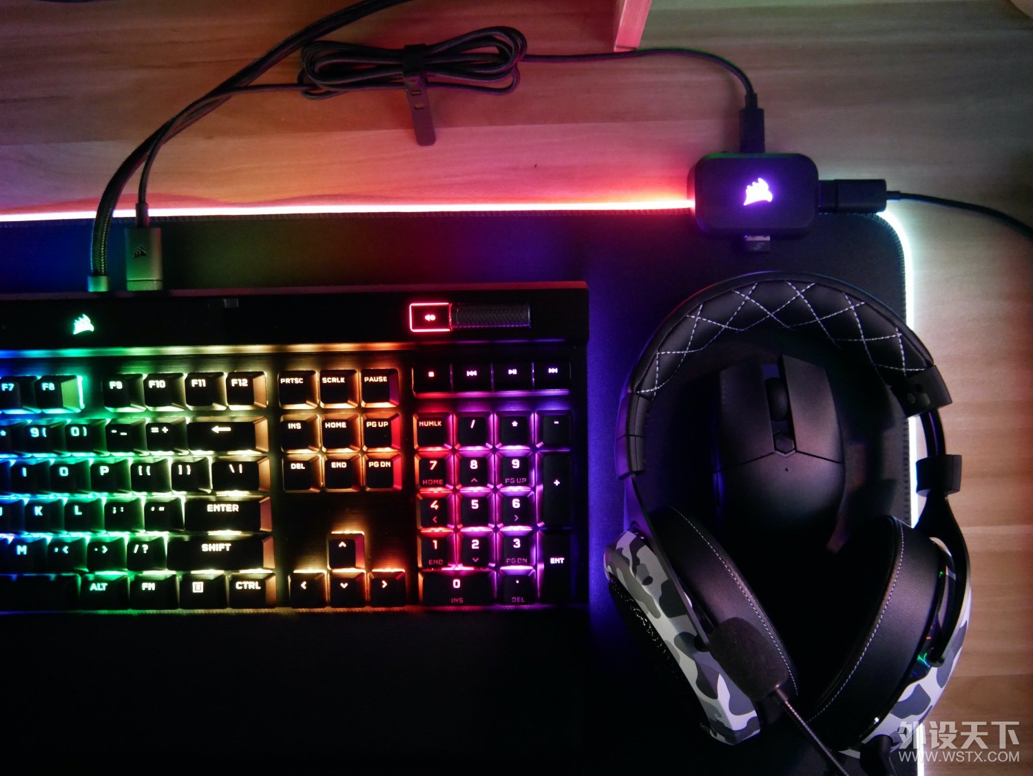 󵽱 RGB MM700 RGB 