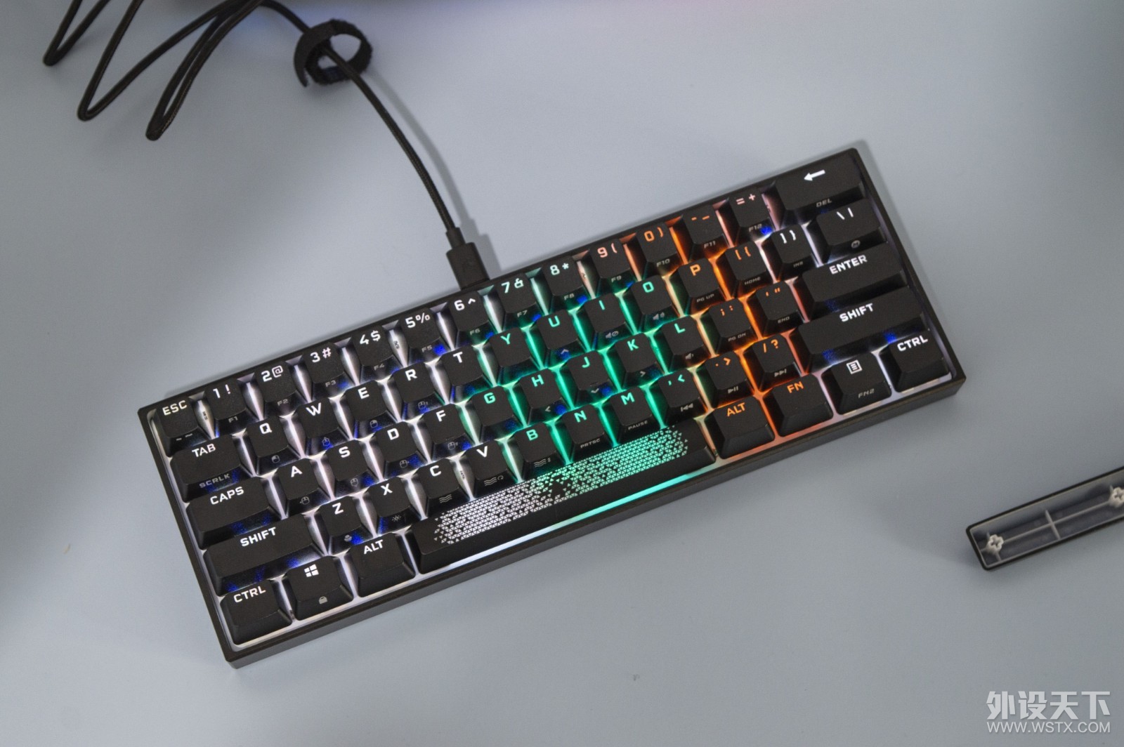 ³:K65 RGB Mini