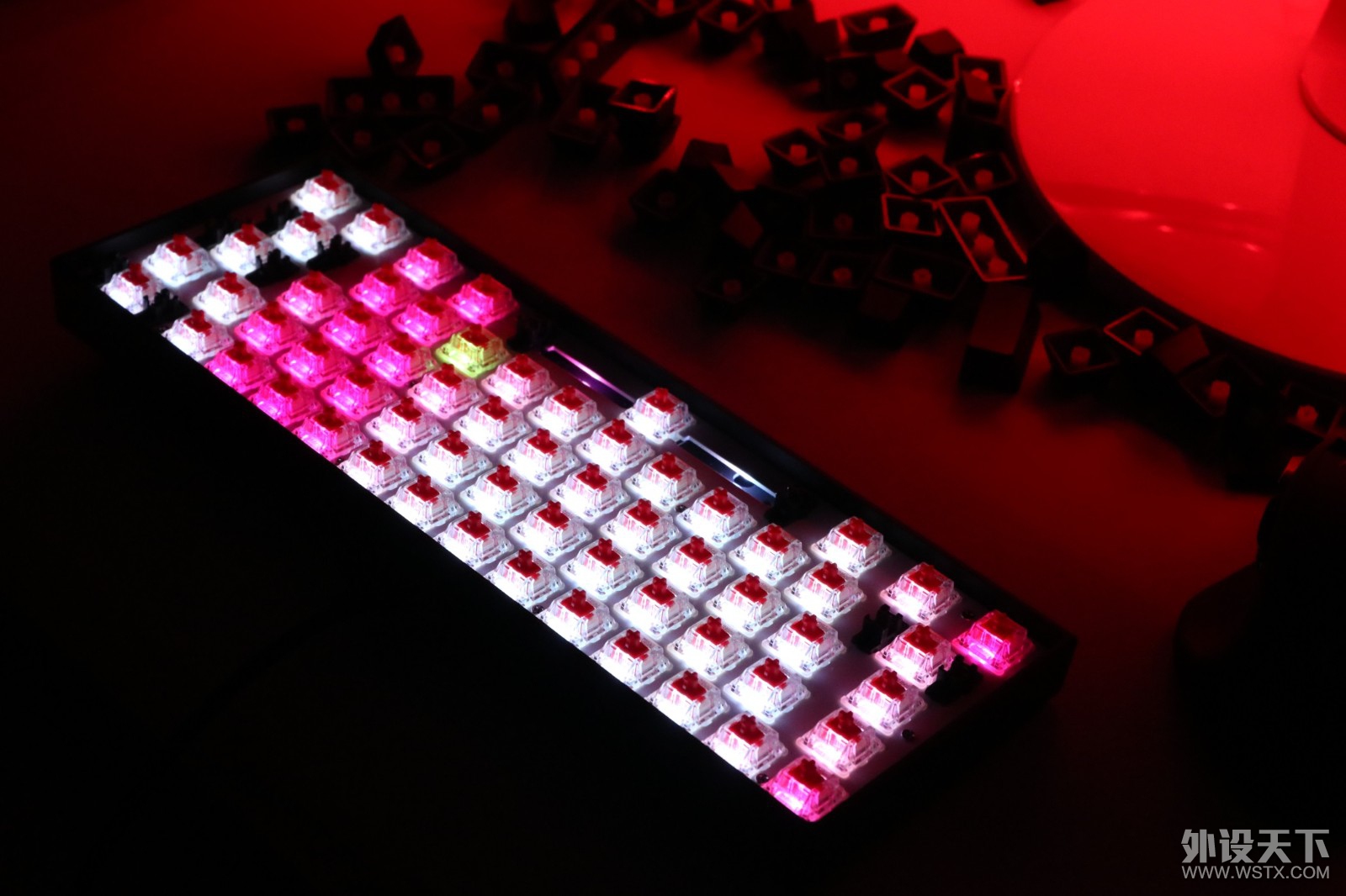 Сµĵ羺 K65 RGB mini