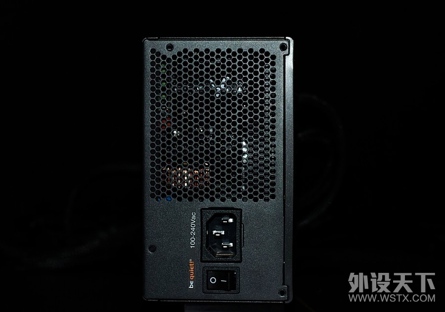 ̱ؿbe quiet! STRAIGHT POWER 11 1000W׽Դ ʹС