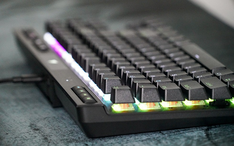 Ĺھװ ϲӭK70 RGB TKL