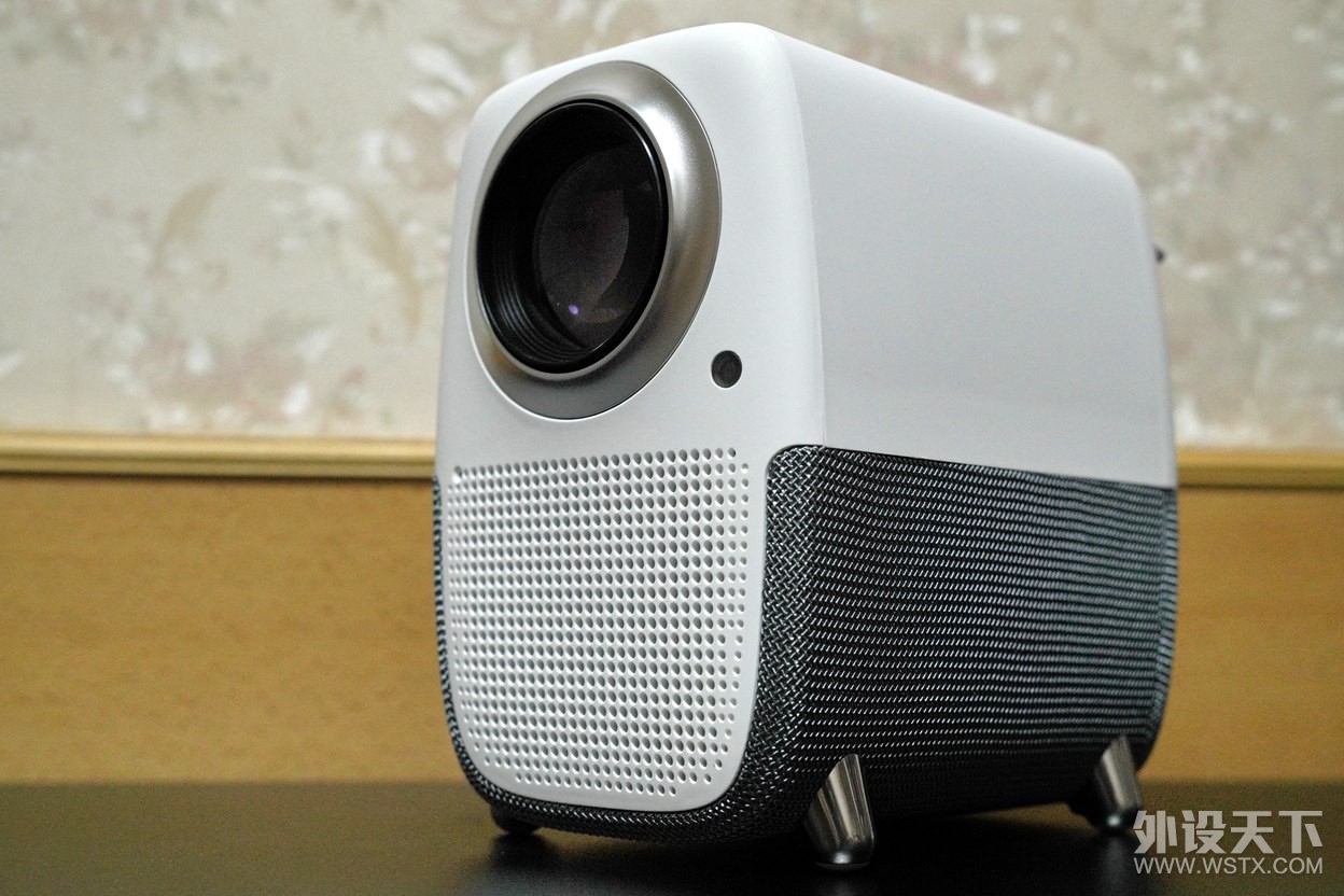 WEBOX T1ͶӰ�ǣ��޹�桢�޵�����Խ������˽�˾�ĻӰԺ