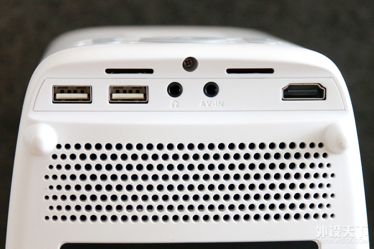 WEBOX T1ͶӰ�ǣ��޹�桢�޵�����Խ������˽�˾�ĻӰԺ