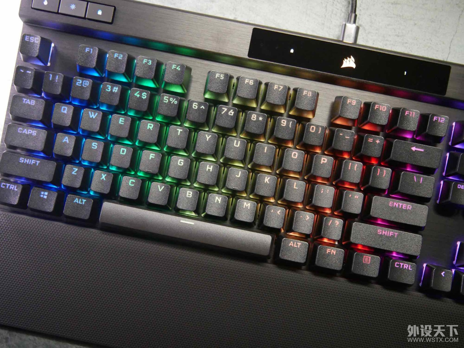 K70ٽ K70 RGB PRO е