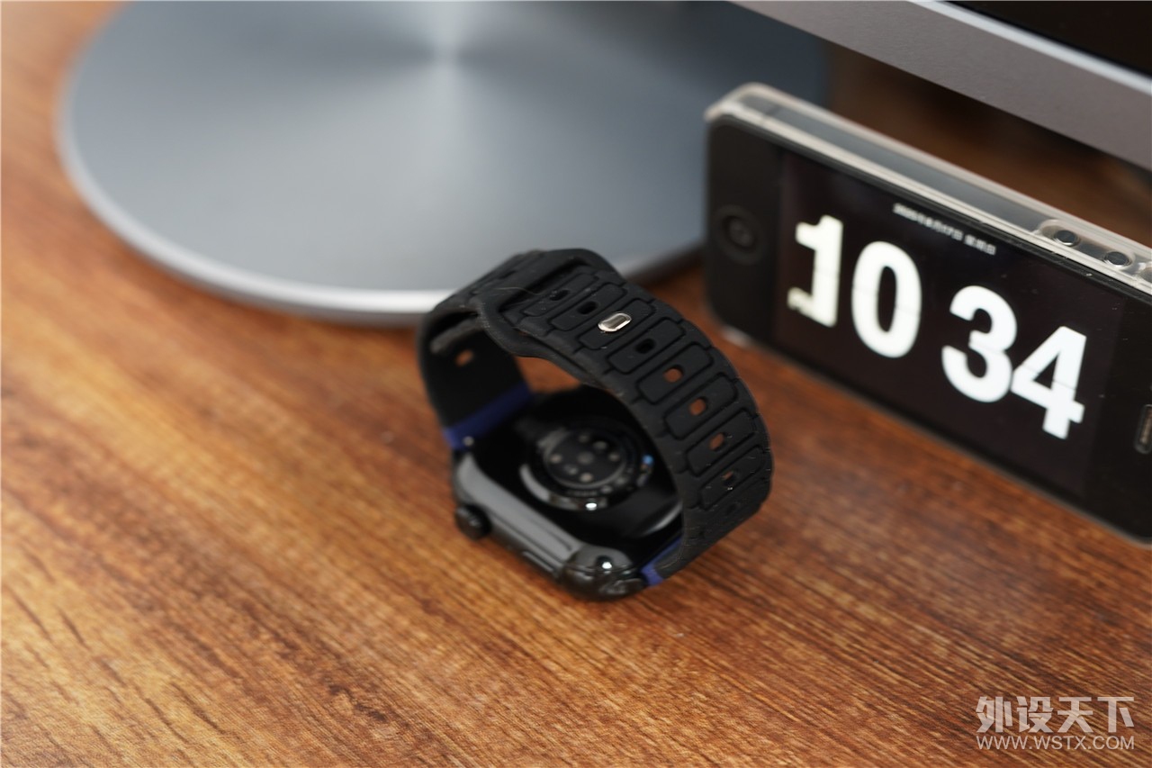 ��Ȼ���ֿɻ���أ�Baehug������X8����������绰�ֱ�