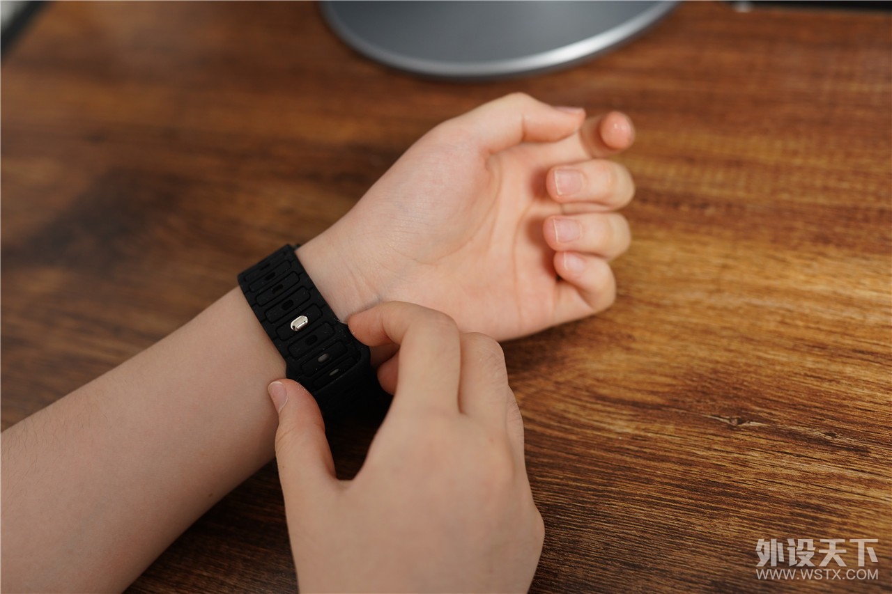 ��Ȼ���ֿɻ���أ�Baehug������X8����������绰�ֱ�