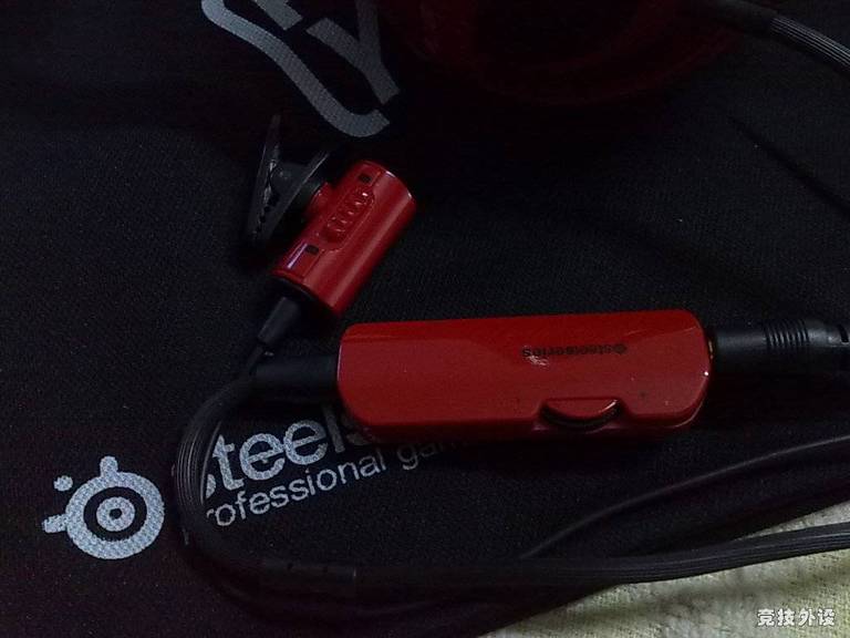 ȥ�øյ������������Ǻ�ɫ�����棬�������һ�����죬�ٵ��˳ٵ���