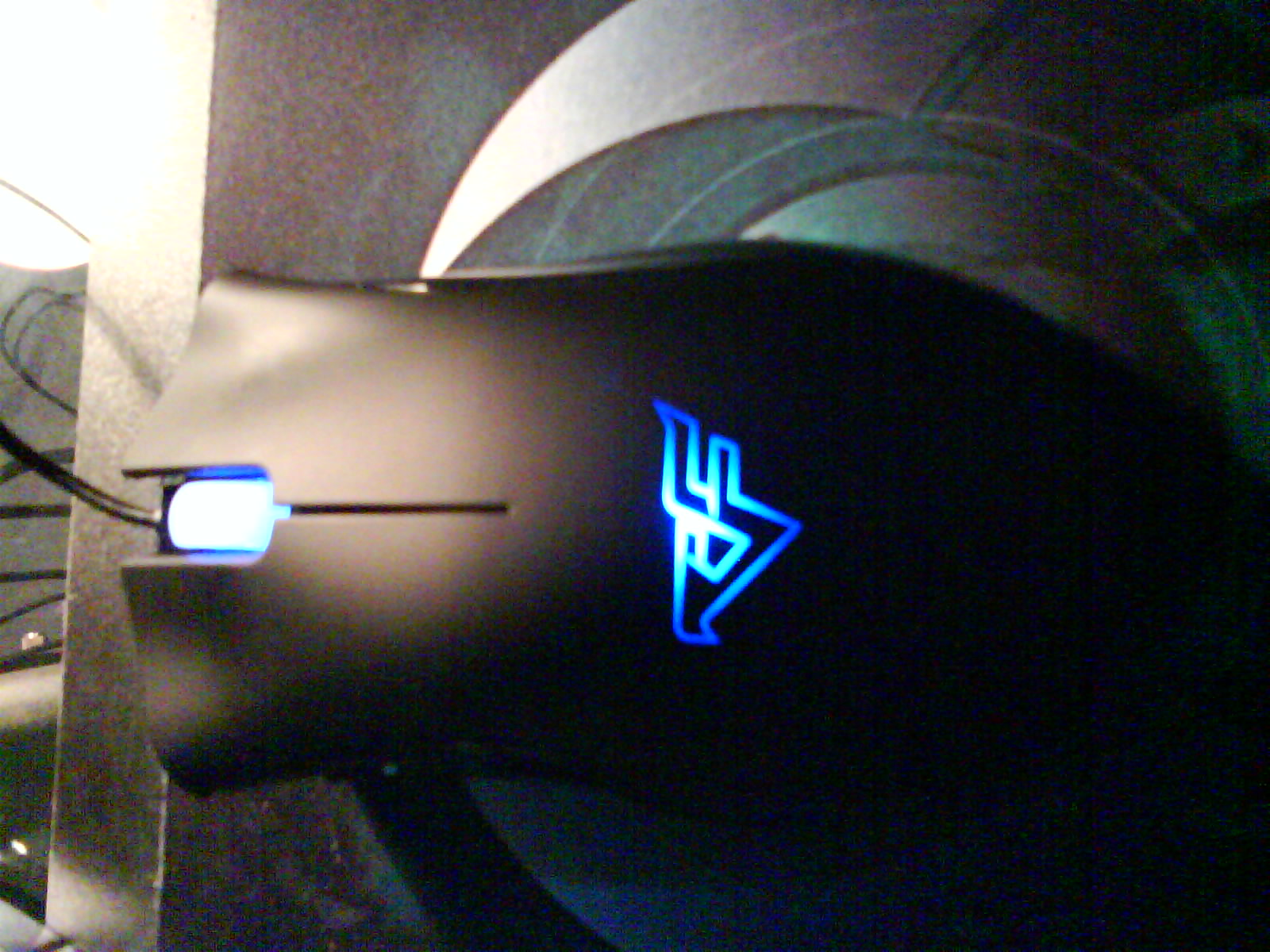 �����ƣ����а�