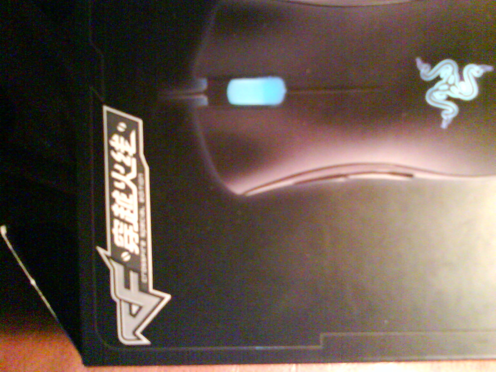 ���װ�����Ͻ��и���Խ����