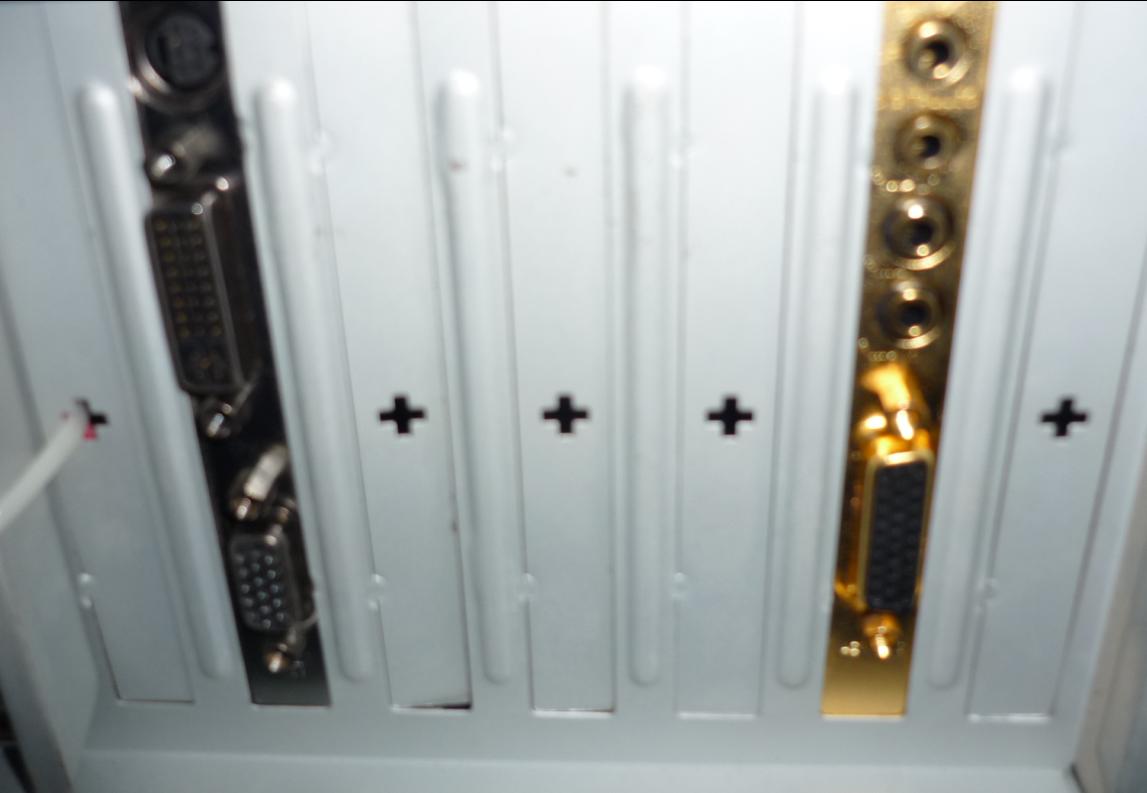 ��Ϸר�û�����װ��λ��ľ���ĸ��ܣ�