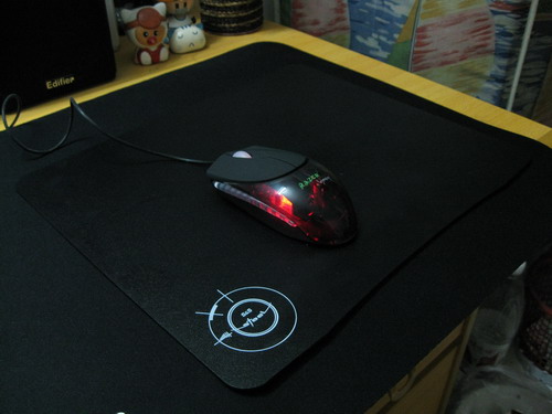 ��4��װ�����Razer Viper��綾���س�������