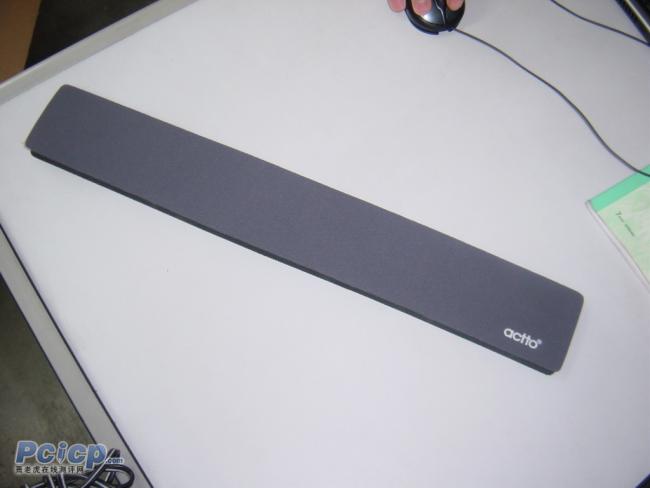 img200604101145440_s.jpg