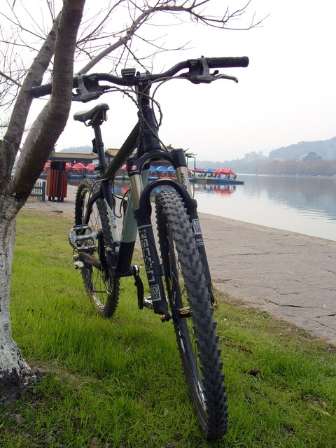 20071205_49aa6ed197f5894b33e3DOJLZQwbqxdw.jpg