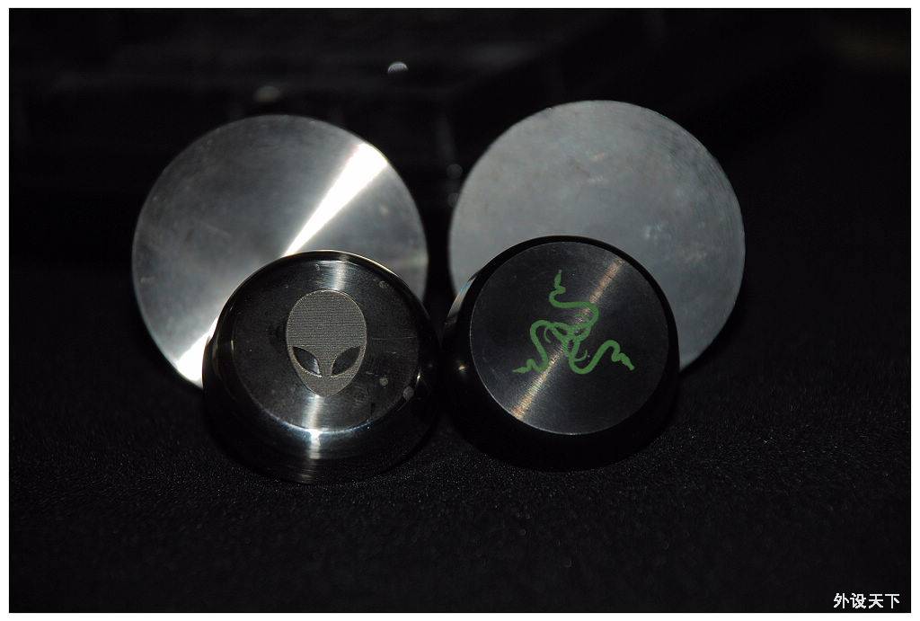 �еĵ��ۣ�������������ͷ�߼е����е�ɶ����