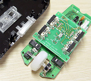 �о� Razer �Ի�еʽ���ֺ��а�������