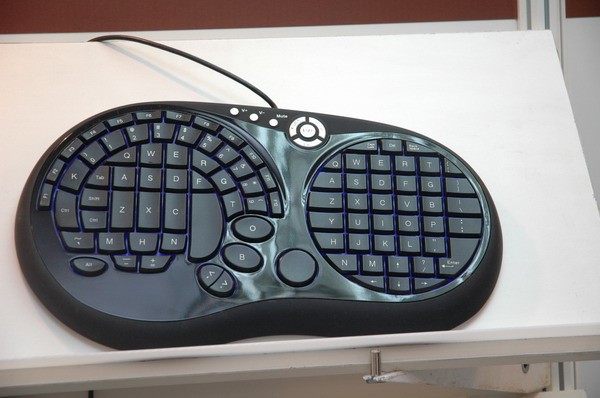 Raxconn����Ϸ����  Computex 2009