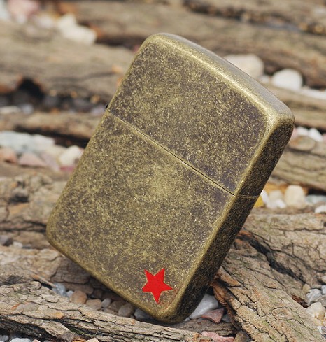 Zippo��Ʒ�еļ�Ʒ ���˲��ɻ�ȱ  ֮һ