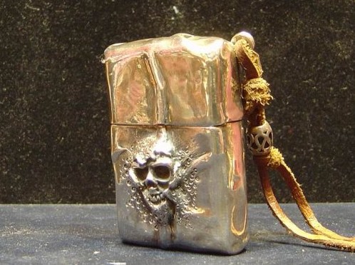 Zippo��Ʒ�еļ�Ʒ ���˲��ɻ�ȱ ֮��