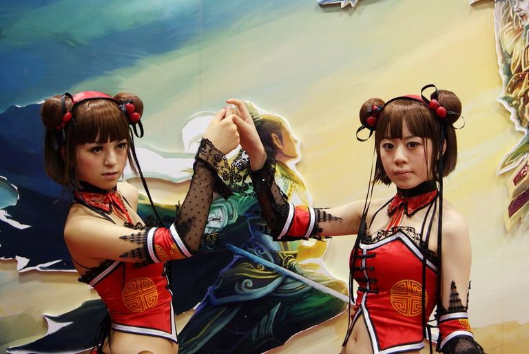 �������׷���ChinaJoy��չShowGirlֱ����(Ԥ��l�賿������70��)��ת����