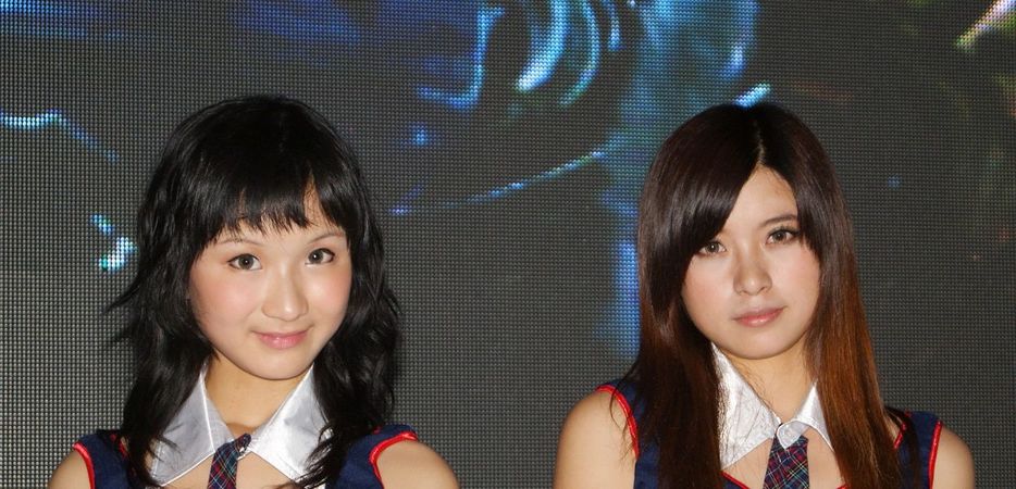 �������׷���ChinaJoy��չShowGirlֱ����(Ԥ��l�賿������70��)��ת����