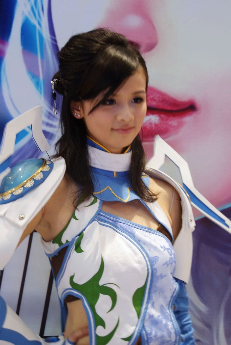 �������׷���ChinaJoy��չShowGirlֱ����(Ԥ��l�賿������70��)��ת����