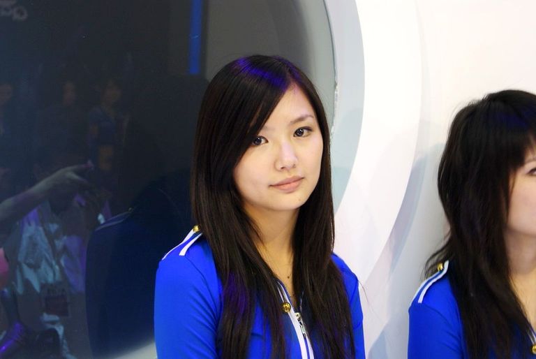 �������׷���ChinaJoy��չShowGirlֱ����(Ԥ��l�賿������70��)��ת����