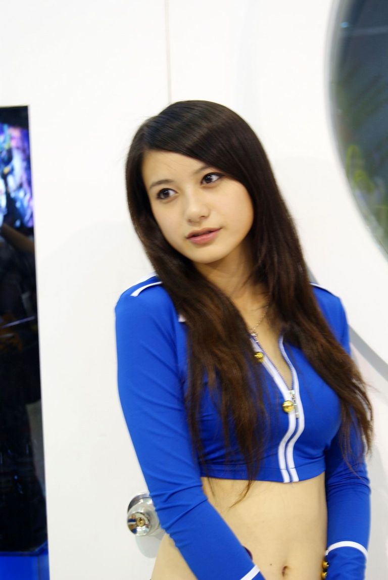 �������׷���ChinaJoy��չShowGirlֱ����(Ԥ��l�賿������70��)��ת����