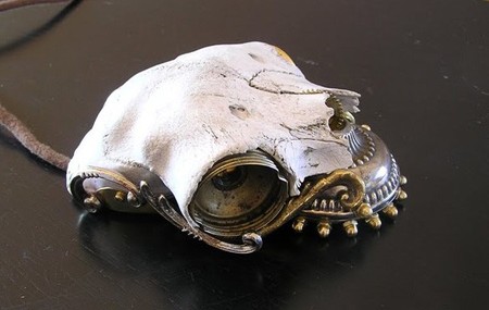 ����Ȼɽ��ͷ�ǹǺͻ�ͭ�������� ����û����