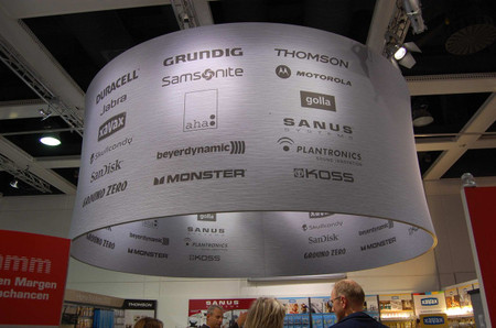 ���Ƕ������콢Tesla1����IFA