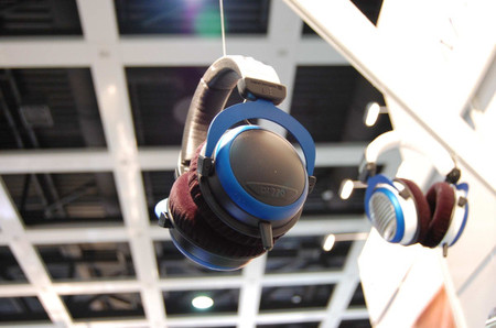 ���Ƕ������콢Tesla1����IFA