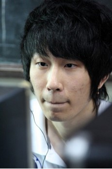 ��ħ�����ԡ���ǹ���ReiGn�������� �����������������