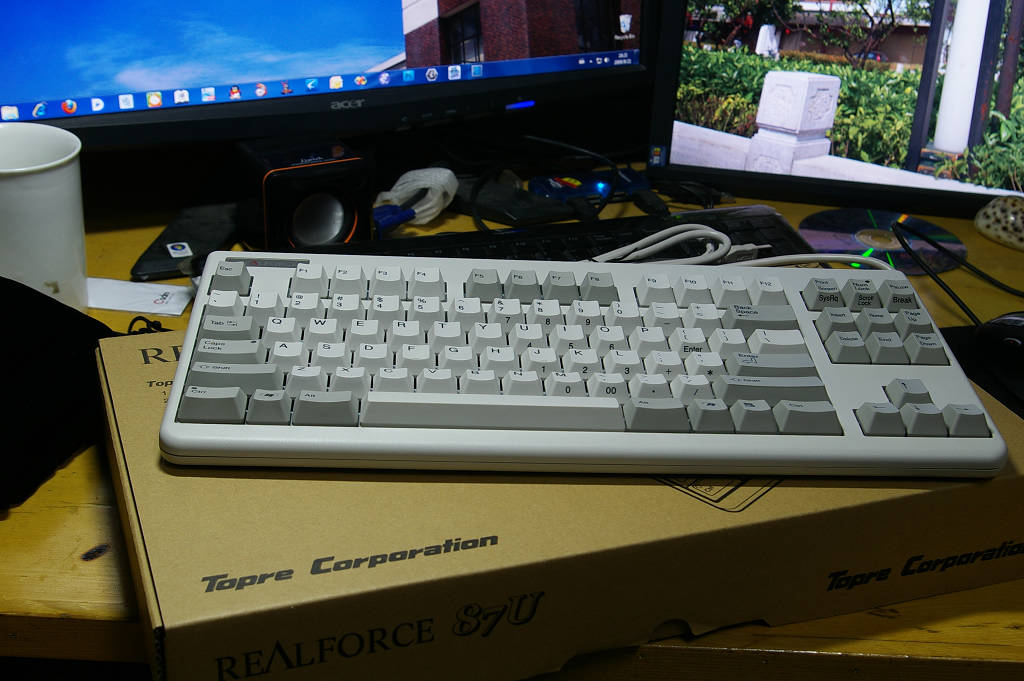 Realforce 87U���ּ�