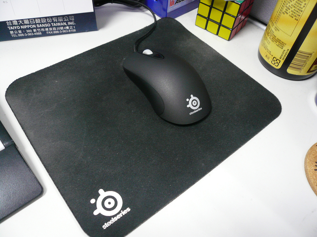 [����д��]SteelSeries  KINZU ��������λ��д��Ƭ��