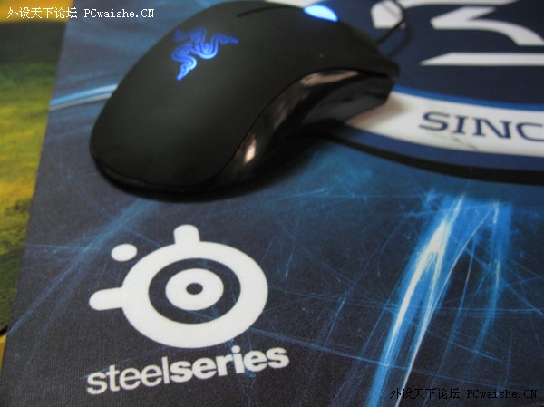 [���ӵڰ˵�]�����־��䣬������SteelSeries QcK+ SKս�Ӱ����Աȵ���