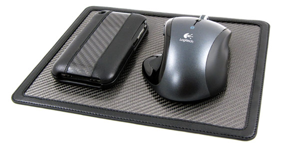 2-ion-carbon-fiber-leather-iphone-case.jpg